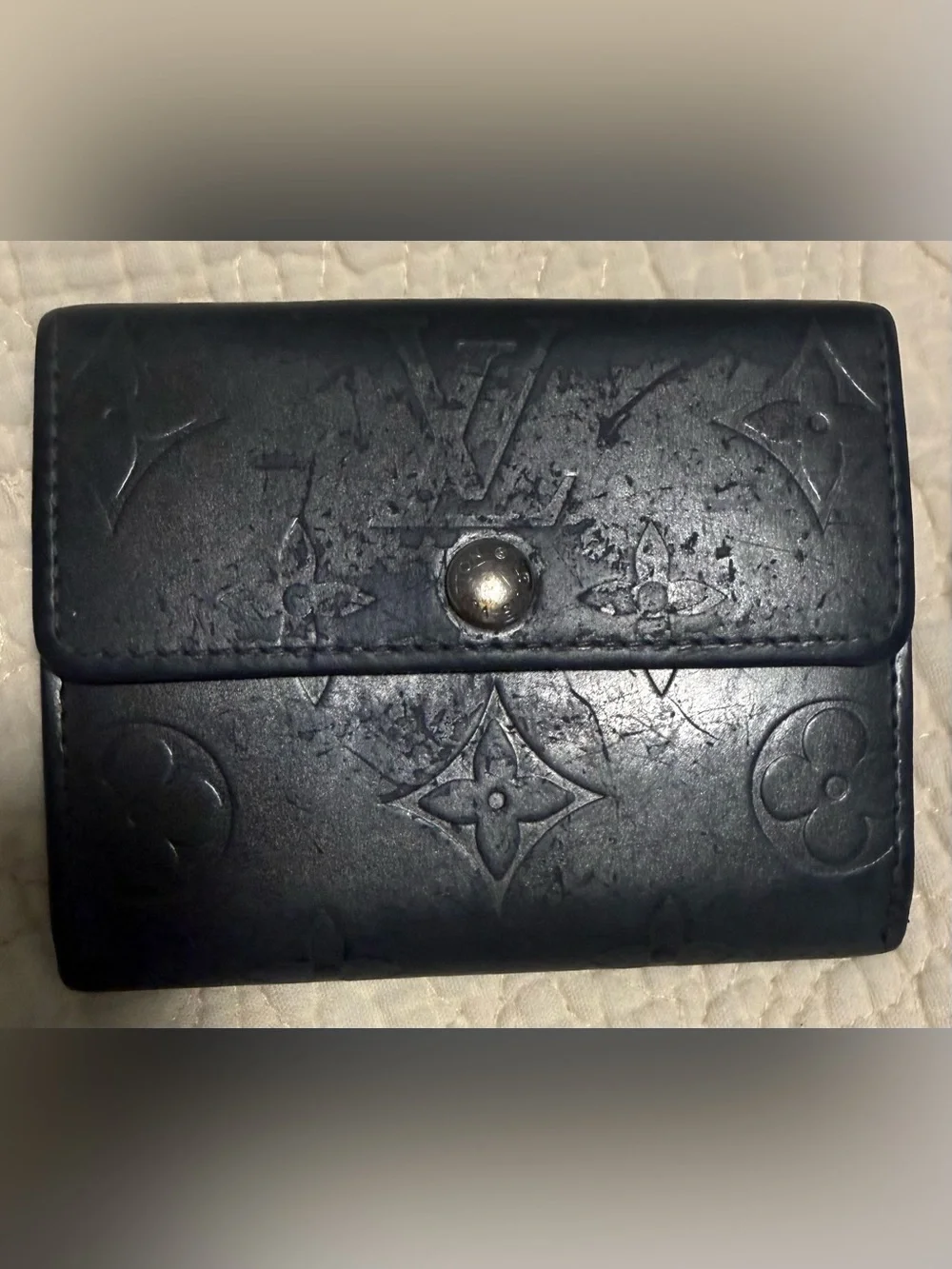 Louis Vutton “Vernis Matt” Black leather compact card/money holder!